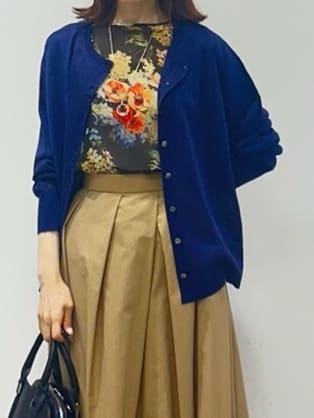 Miwaさんの「UNTITLED｜【セットアップ可/花柄エレガント】アンティークフラワー柄ブラウス」を使ったコーディネート