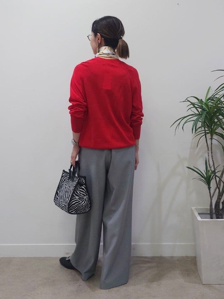 MUTSUKOさんの「UNTITLED｜【アンサンブル可/洗える/Vネック】ウールシルクカーディガン」を使ったコーディネート