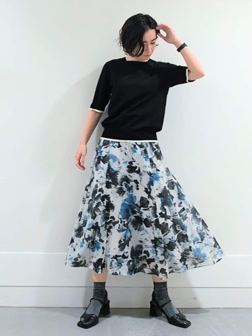 ミズタさんの「UNTITLED｜【アンサンブル可/薄手/洗える】5分袖クルーニット」を使ったコーディネート