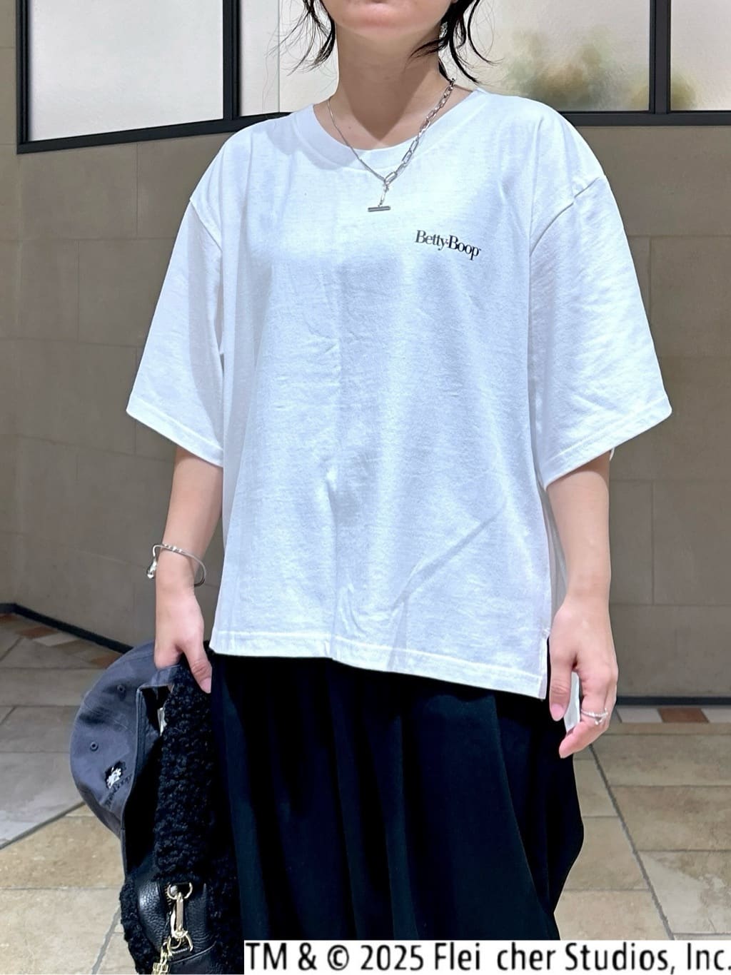 よねさんの「INDIVI｜【Betty Boop(TM)】バックプリントワイドTシャツ」を使ったコーディネート