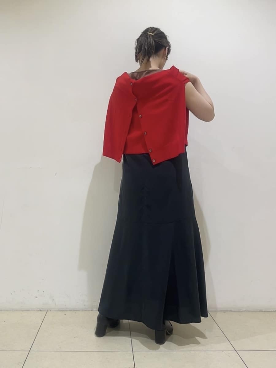 watanabeさんの「UNTITLED｜【アンサンブル可/薄手】ベーシッククルーネックカーディガン」を使ったコーディネート