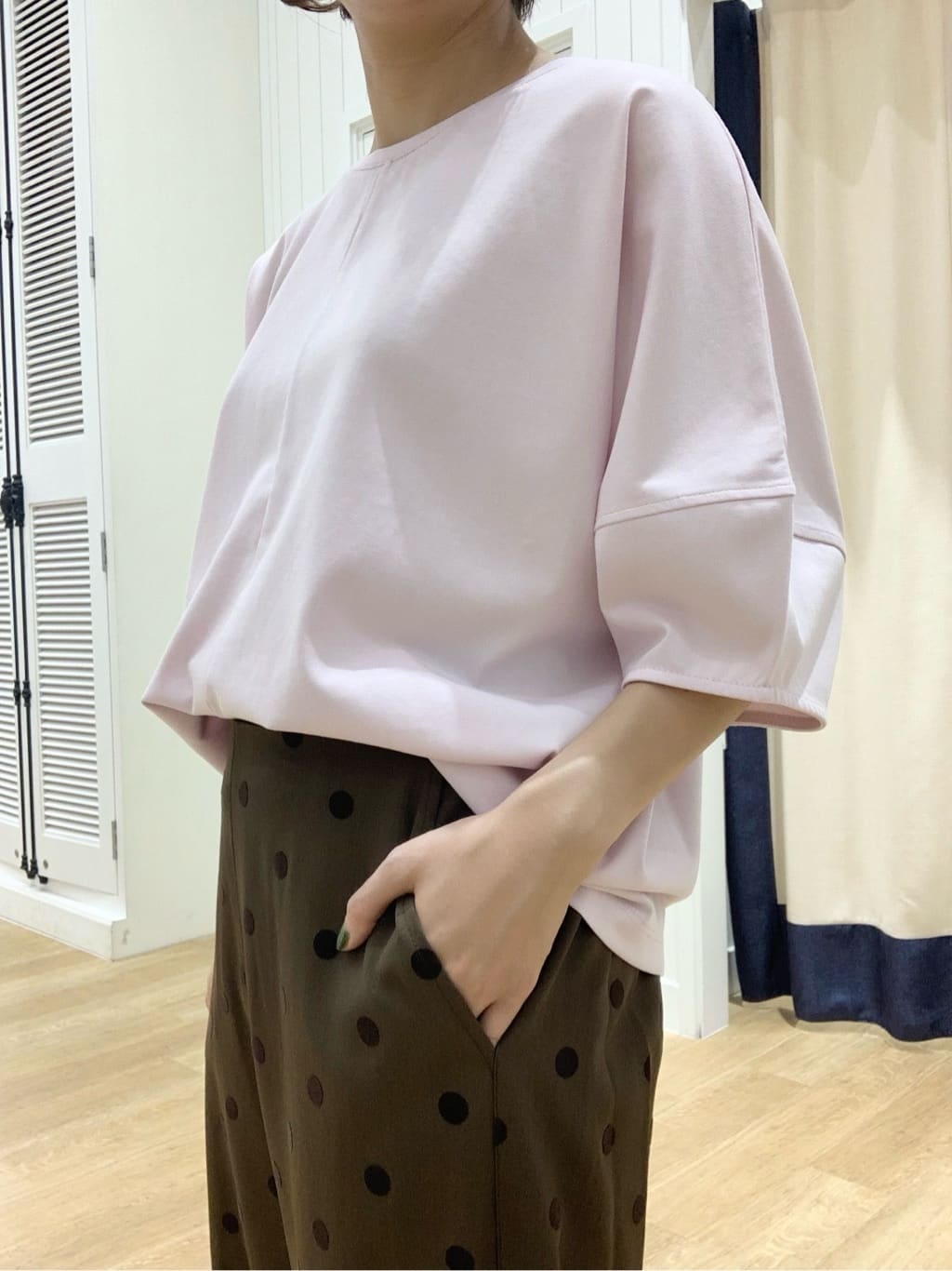 IMARIさんの「Dessin｜【二の腕カバー／UVカット】ランタンスリーブカットソー」を使ったコーディネート