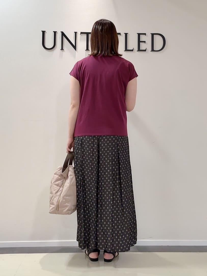 YUIさんの「UNTITLED｜【セットアップ可/ウエストゴム/リラクシー】スクエアジオメ柄スカーチョ」を使ったコーディネート