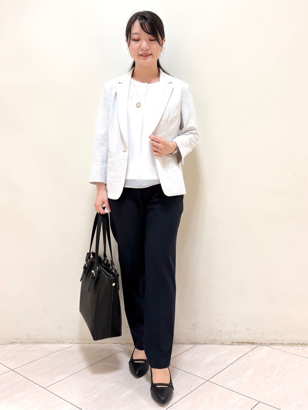 mikiさんの「Reflect｜【私のパンツ／手洗い可】ベーシックテーパードパンツ」を使ったコーディネート