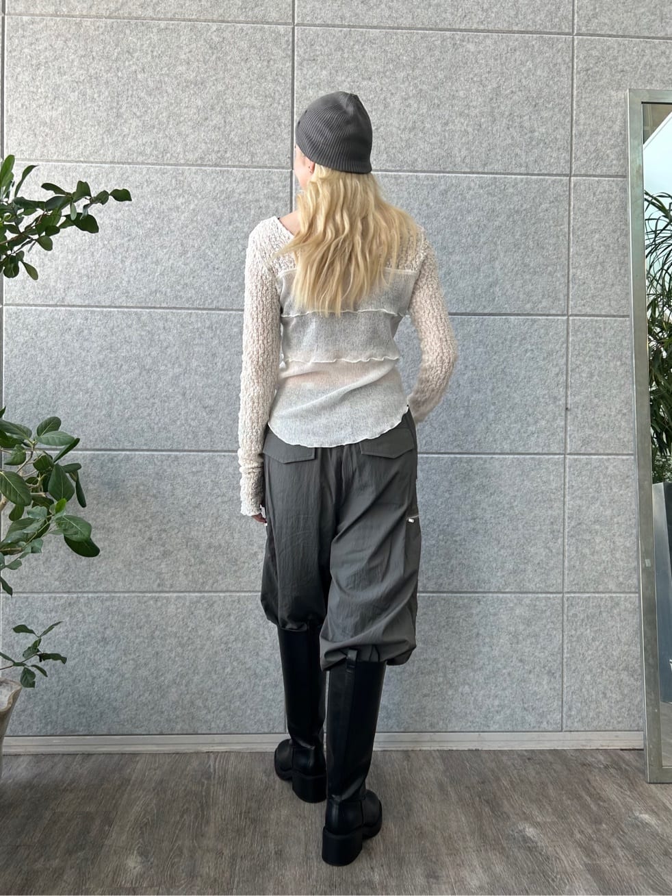 honoka Aさんの「CODE A｜Airy volume cargo」を使ったコーディネート