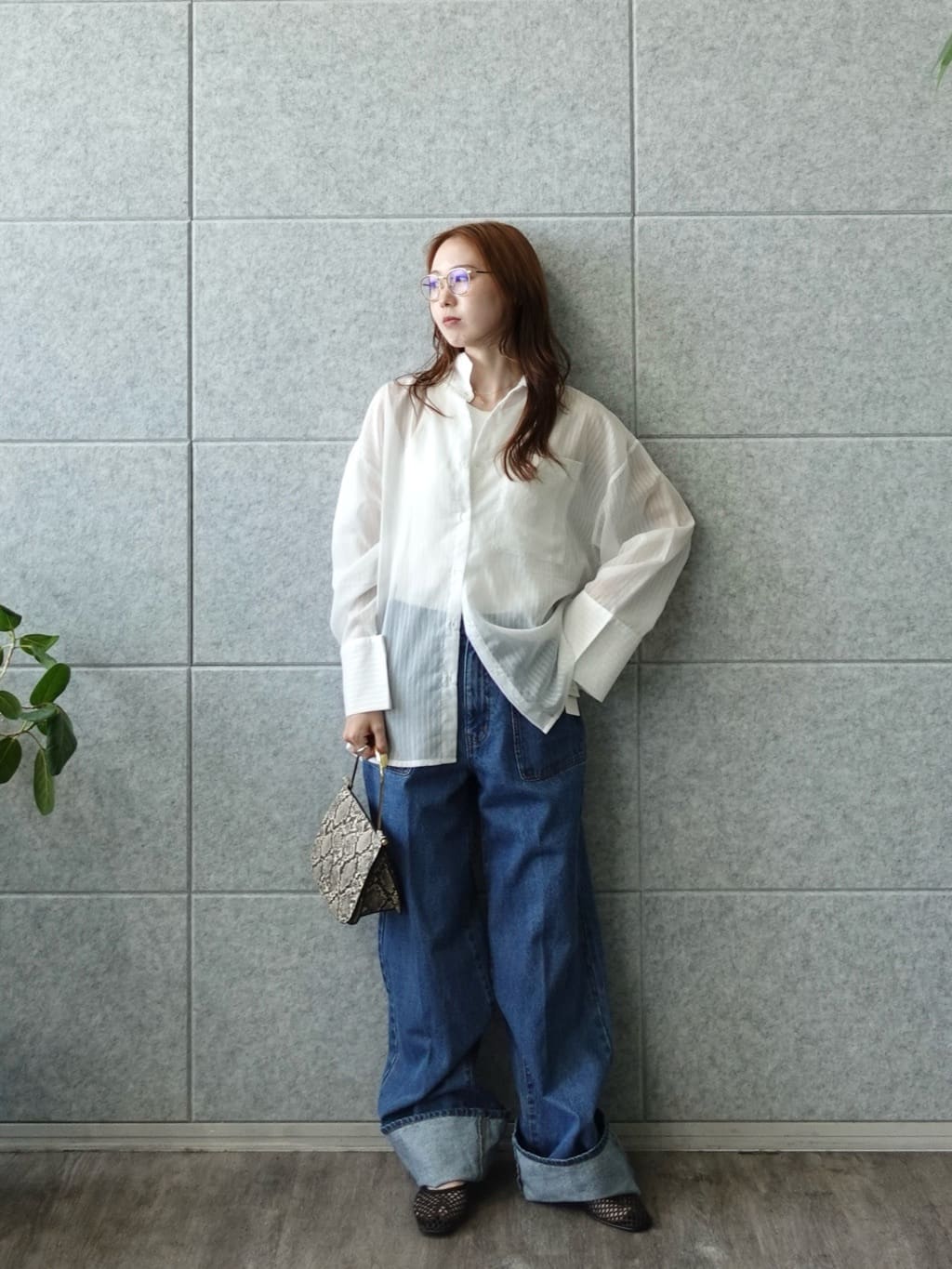 mitsukiさんの「INDIVI｜ロールアップデニム」を使ったコーディネート