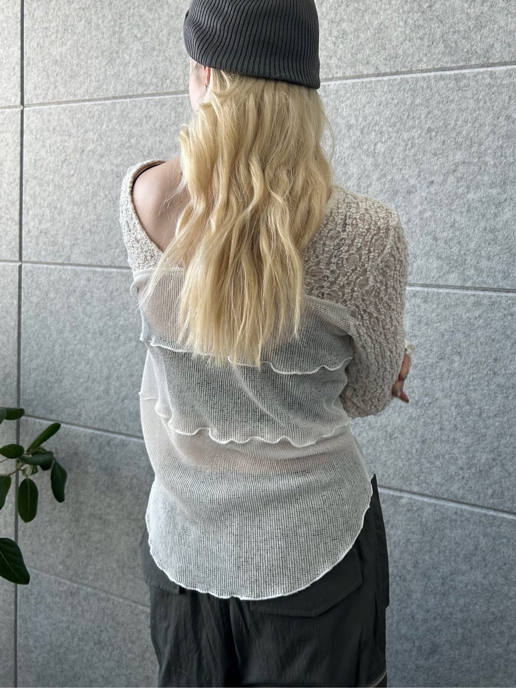 honoka Aさんの「CODE A｜Airy volume cargo」を使ったコーディネート