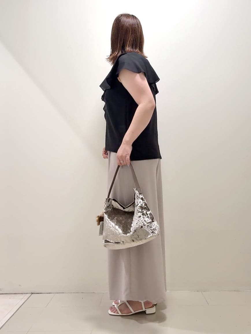 YUIさんの「UNTITLED｜【トレンド／バッグチャーム付き】ワンハンドルバッグ」を使ったコーディネート