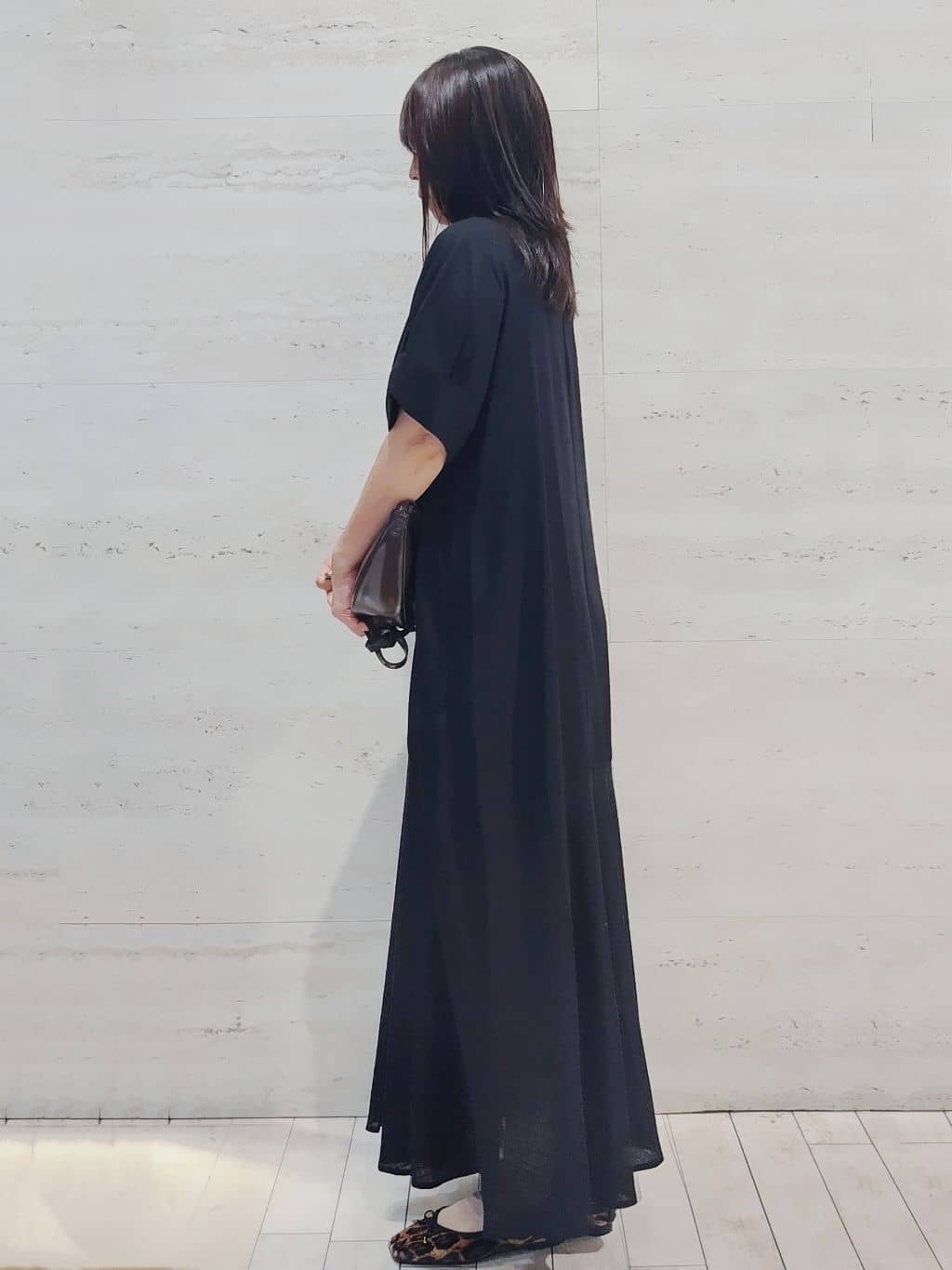 よしみさんの「OPAQUE.CLIP｜レーヨン麻キーネックワンピース【洗える】」を使ったコーディネート