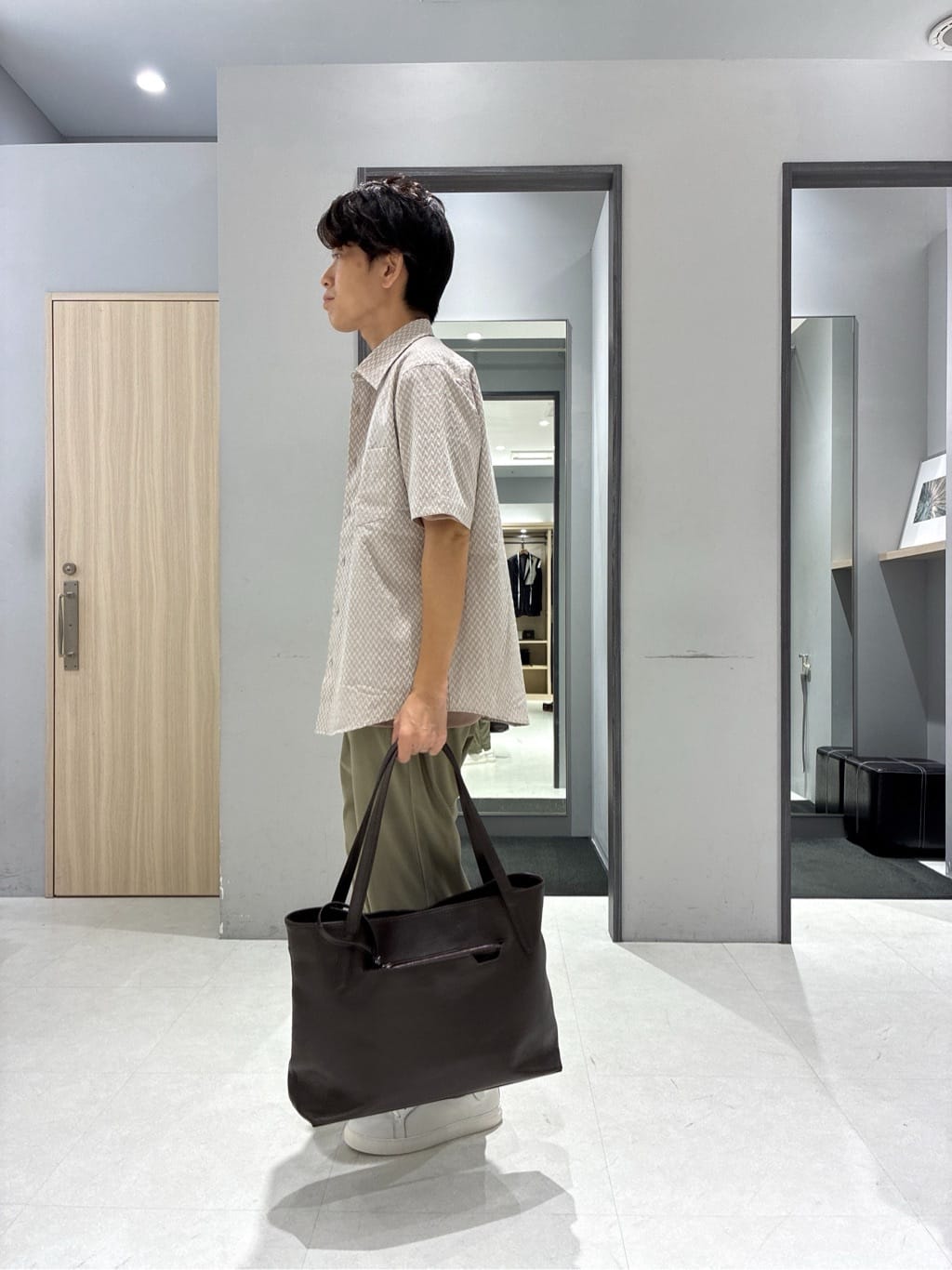 わいずみさんの「TAKEO KIKUCHI｜【COOL CITY WEAR】テーラードTシャツ /接触冷感」を使ったコーディネート