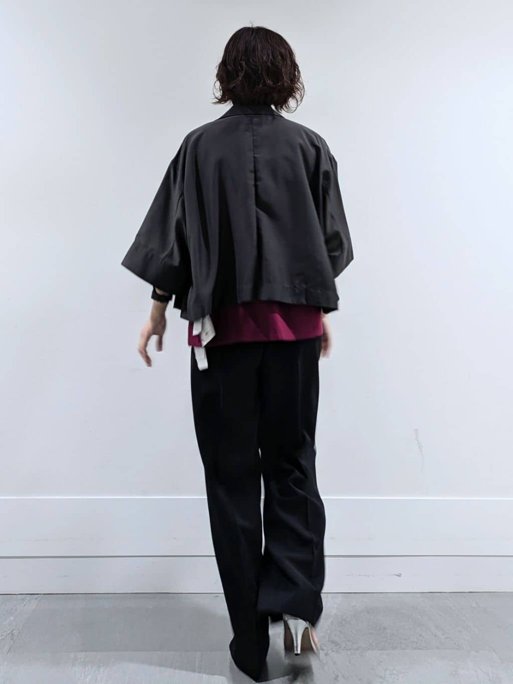 ミズタさんの「UNTITLED｜【前開き/洗える】ショート丈シアーシャツ」を使ったコーディネート