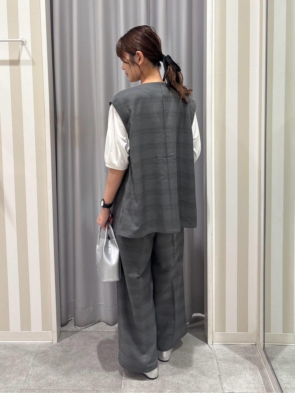 Rikaさんの「SHOO･LA･RUE｜【S-LL/セットアップ可/洗濯後しわになりにくい】ダブルベスト」を使ったコーディネート