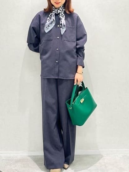Miwaさんの「UNTITLED｜【秋も着られる/セットアップ可】リラククールシャツ」を使ったコーディネート