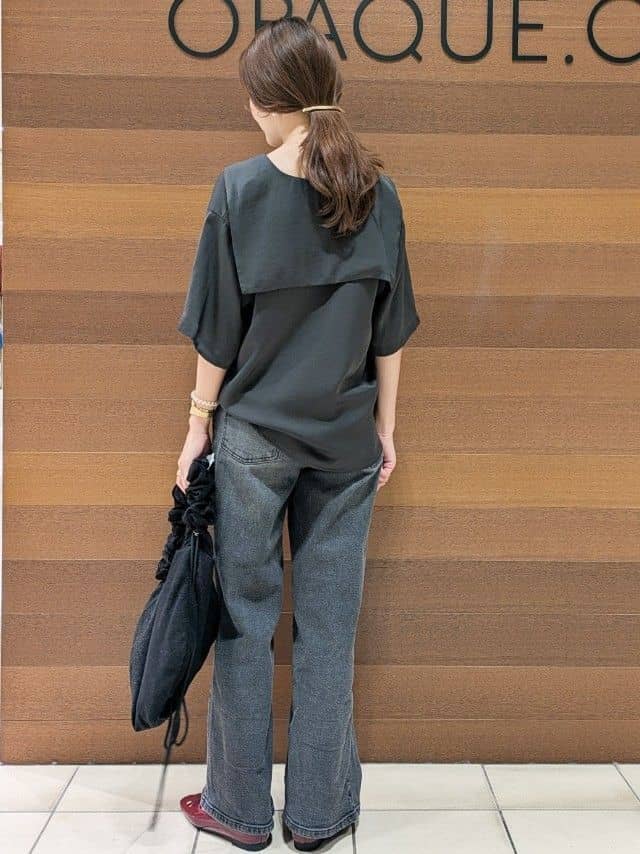 machiさんの「OPAQUE.CLIP｜ヴィンテージサテンセーラーカラーブラウス【洗濯機洗い可】」を使ったコーディネート