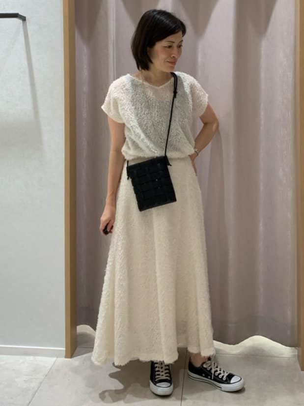 ちーさんの「UNTITLED｜【セットアップ可/洗える】フェザーフレンチスリーブブラウス」を使ったコーディネート