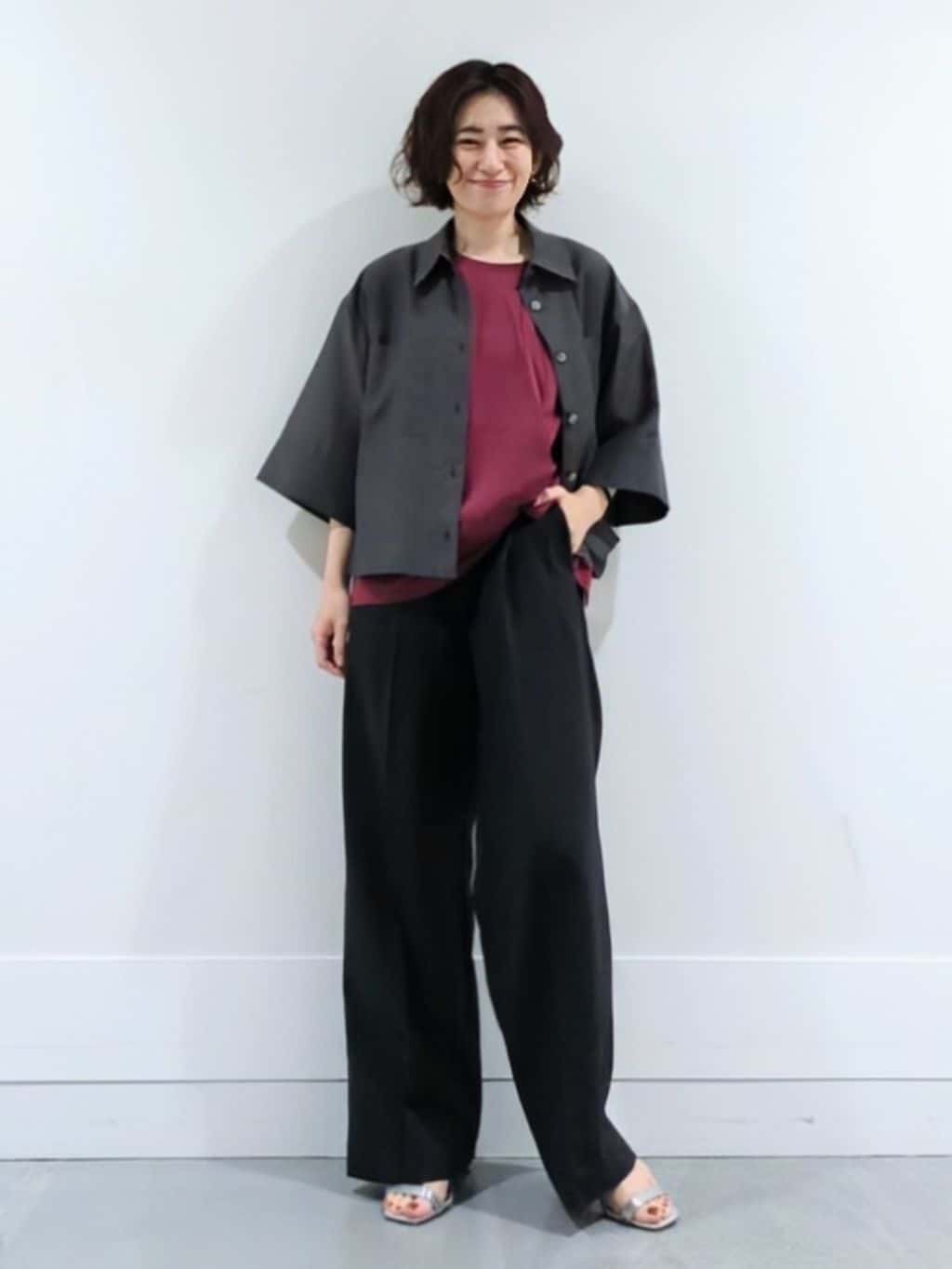 ミズタさんの「UNTITLED｜【前開き/洗える】ショート丈シアーシャツ」を使ったコーディネート