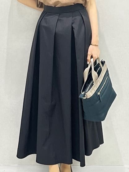 Miwaさんの「UNTITLED｜【セットアップ可/はっ水/通勤】リラククール 半袖ブラウス」を使ったコーディネート