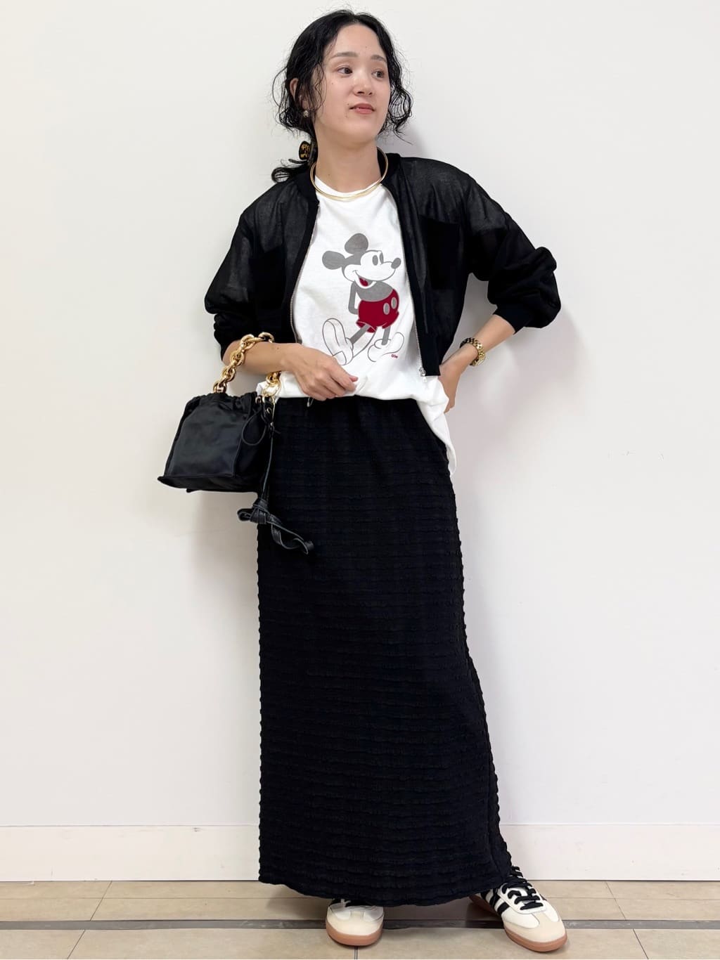 YOKOTAさんの「DRESSTERIOR｜ERICKA NICOLAS BEGAY（エリッカ ニコラス ビゲイ）【別注】ゴールドチョーカー」を使ったコーディネート
