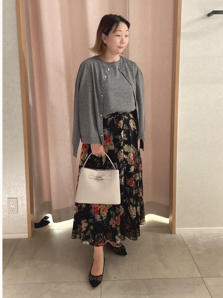 リンさんの「UNTITLED｜【アンサンブル可/洗える】シアーノースリーブ プルオーバー」を使ったコーディネート