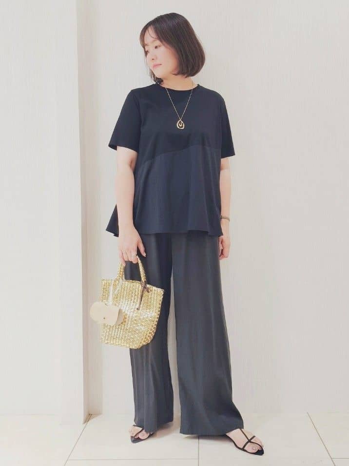 naokoさんの「UNTITLED｜ビッグオーバルネックレス」を使ったコーディネート