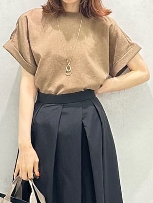 Miwaさんの「UNTITLED｜【セットアップ可/はっ水/通勤】リラククール 半袖ブラウス」を使ったコーディネート