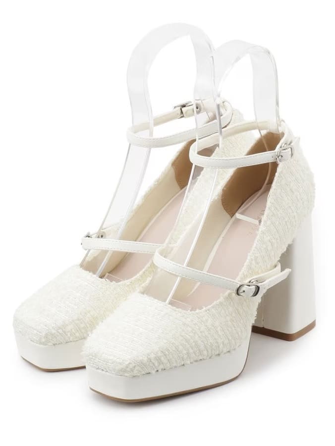 takeさんの「ESPERANZA｜スクエアトゥダブルストラップ厚底パンプス」を使ったコーディネート