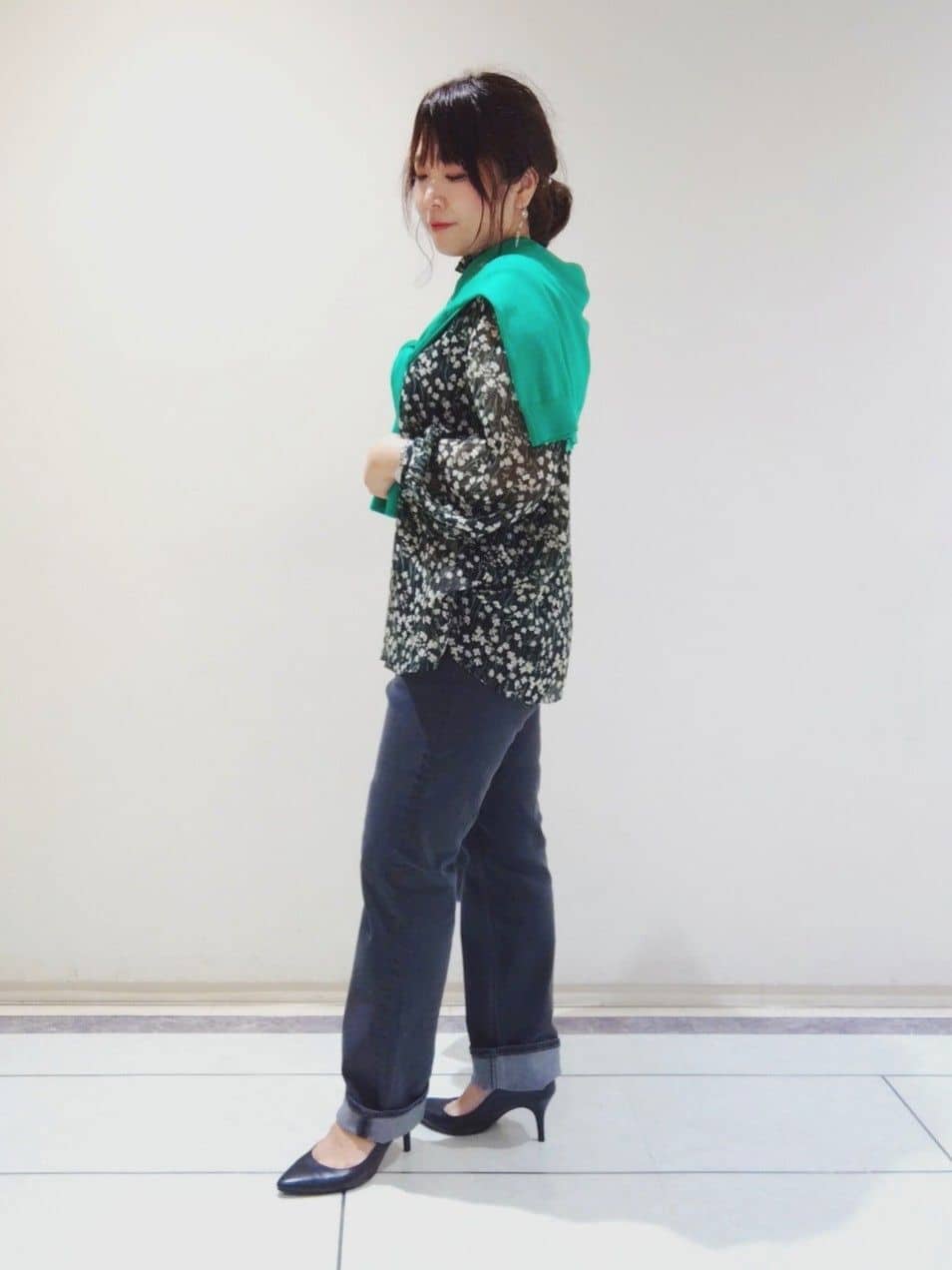 TOMOMIさんの「INDIVI｜ミニスクエアショルダー」を使ったコーディネート