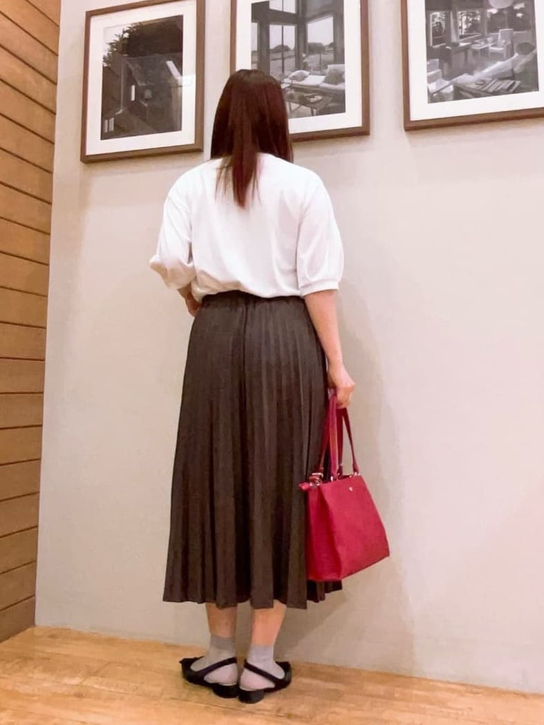 ゆっきーさんの「SHOO･LA･RUE｜【ひんやり/S-LL】大人の五分袖プリントTシャツ」を使ったコーディネート