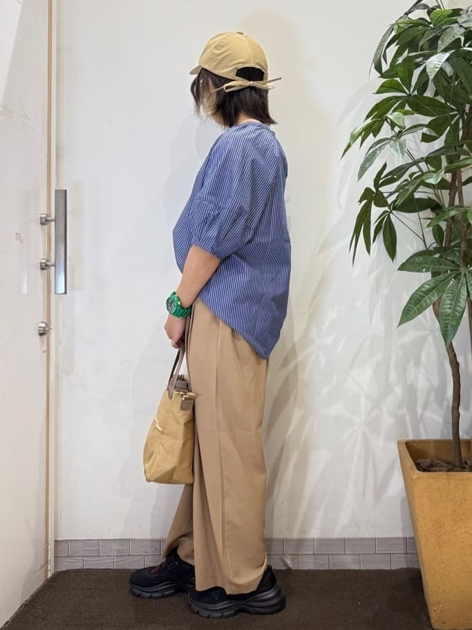 misakiさんの「SHOO･LA･RUE｜【S-LL/洗濯後しわになりにくい】ランタンスリーブで女性らしく 5分袖スキッパーブラウス」を使ったコーディネート