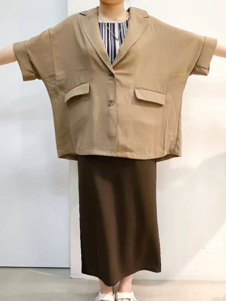 あんさんの「THE SHOP TK｜ドルマン半袖ジャケット【洗える】」を使ったコーディネート