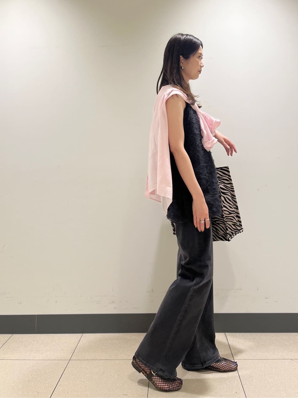 shokoさんの「INDIVI｜【インナーとしても活躍！】フリンジジャカードチュニック」を使ったコーディネート