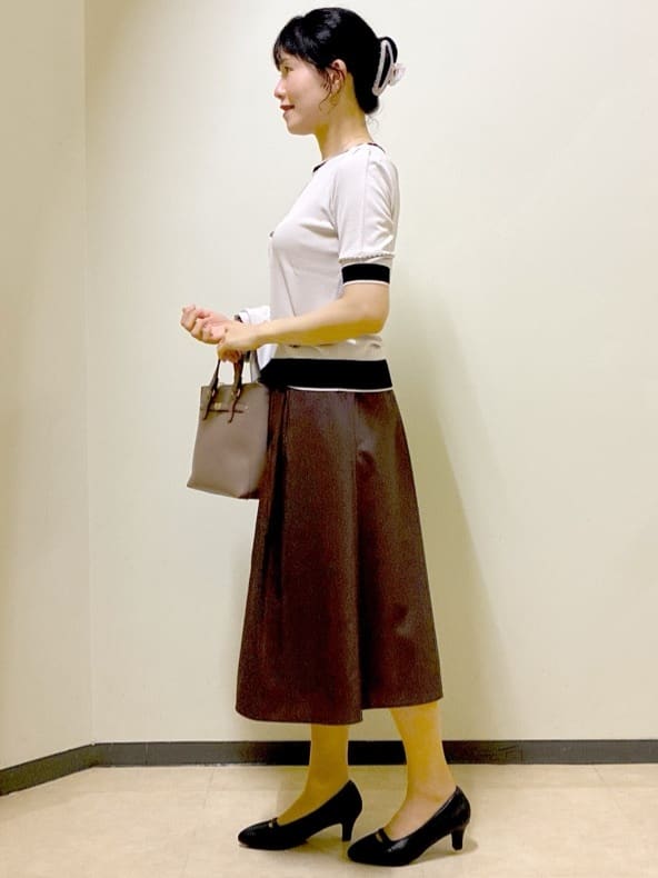  beni_gingerさんの「Reflect｜【WEB先行カラーあり／手洗い可／アンサンブル可】バイカラー五分袖ニット」を使ったコーディネート