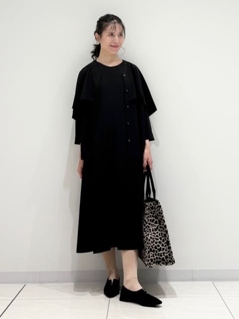 kayoさんの「INDIVI｜【羽織りとしても活躍！】ケープカラーブラウス」を使ったコーディネート