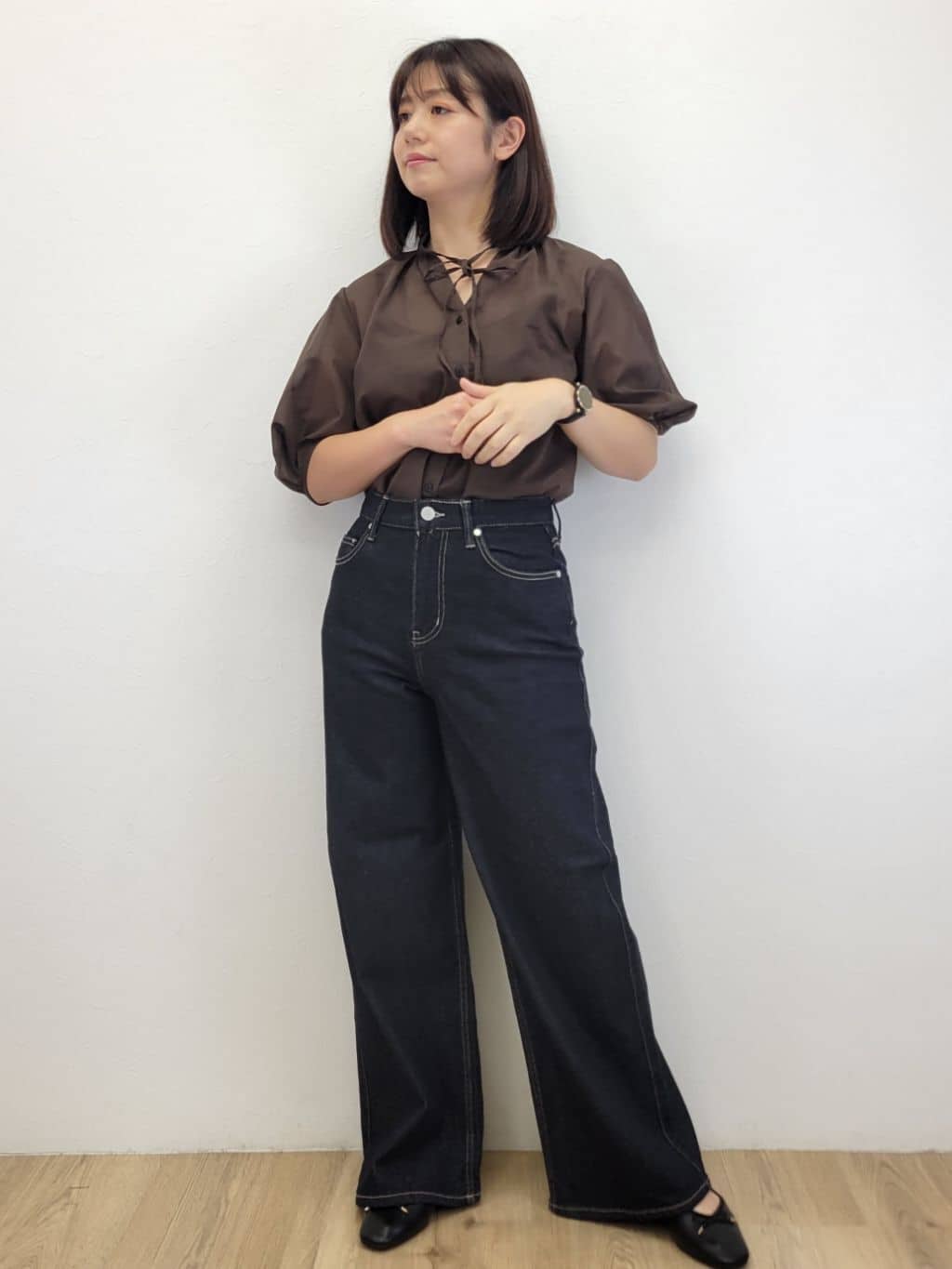 LISAさんの「OPAQUE.CLIP｜シアーフリルネックブラウス【洗濯機洗い可】」を使ったコーディネート