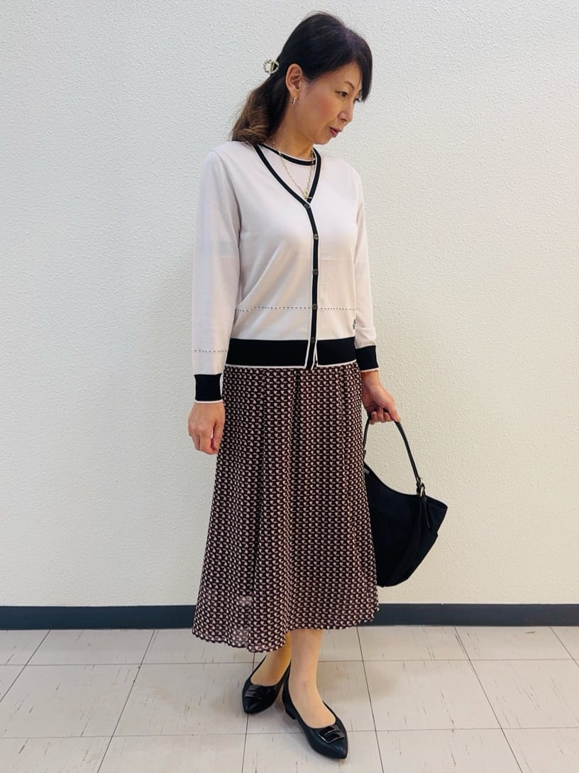 ⭐︎Eimi⭐︎さんの「Reflect｜【WEB先行カラーあり／手洗い可／アンサンブル可】バイカラー五分袖ニット」を使ったコーディネート