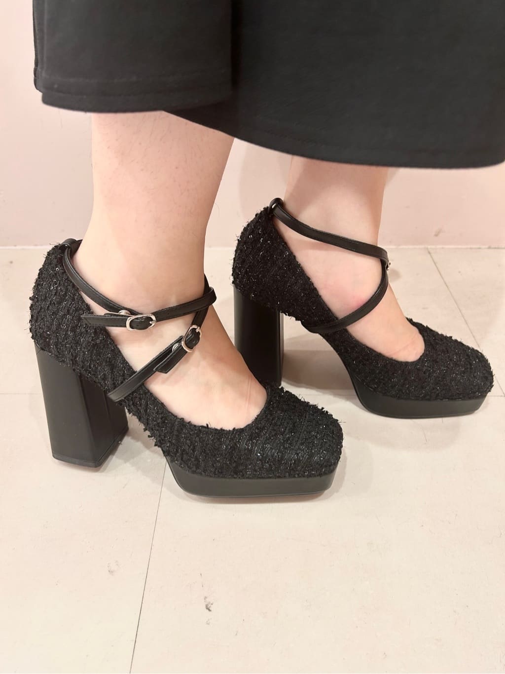 takeさんの「ESPERANZA｜スクエアトゥダブルストラップ厚底パンプス」を使ったコーディネート
