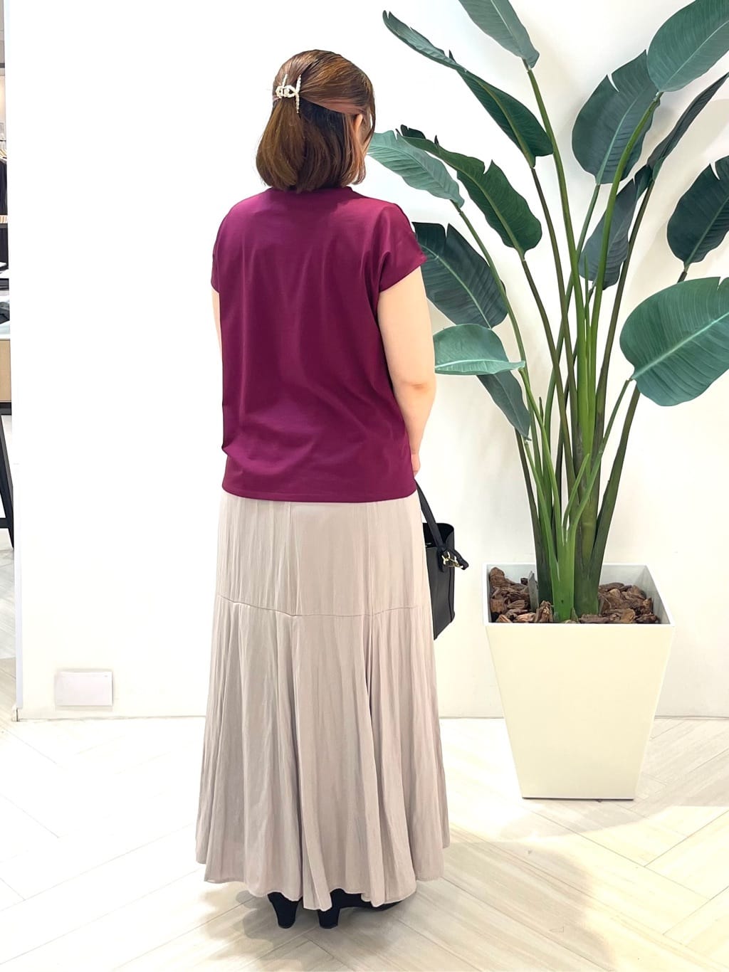 Tomoさんの「UNTITLED｜【洗える/Tシャツ】ツイストプルオーバー」を使ったコーディネート