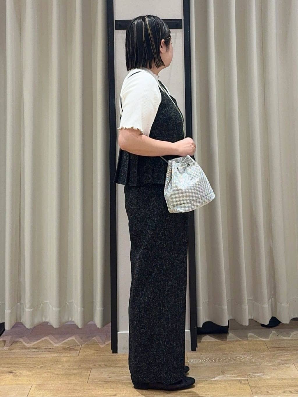 SoRAoさんの「grove｜【2点SET/体型カバー】夏から秋まで着まわせる！プリーツビスチェセットアップ」を使ったコーディネート