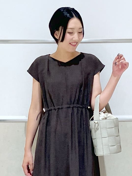 eriko さんの「Dessin｜【洗える】キーネックカーディガン」を使ったコーディネート