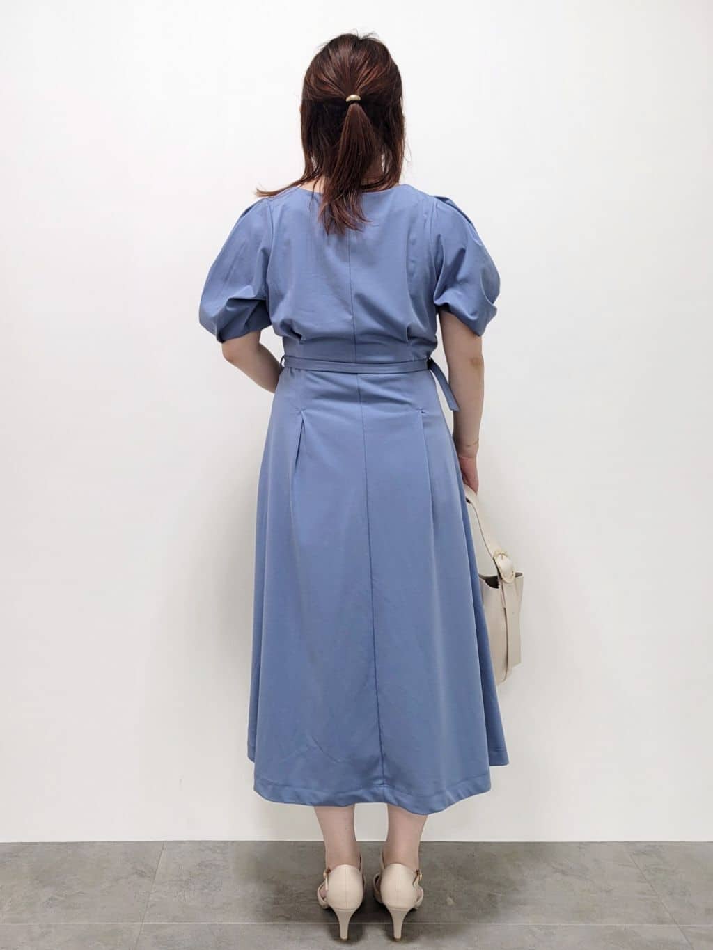 kinaさんの「index｜ハートネックパフワンピース【洗濯機洗い可／UVケア／接触冷感】」を使ったコーディネート