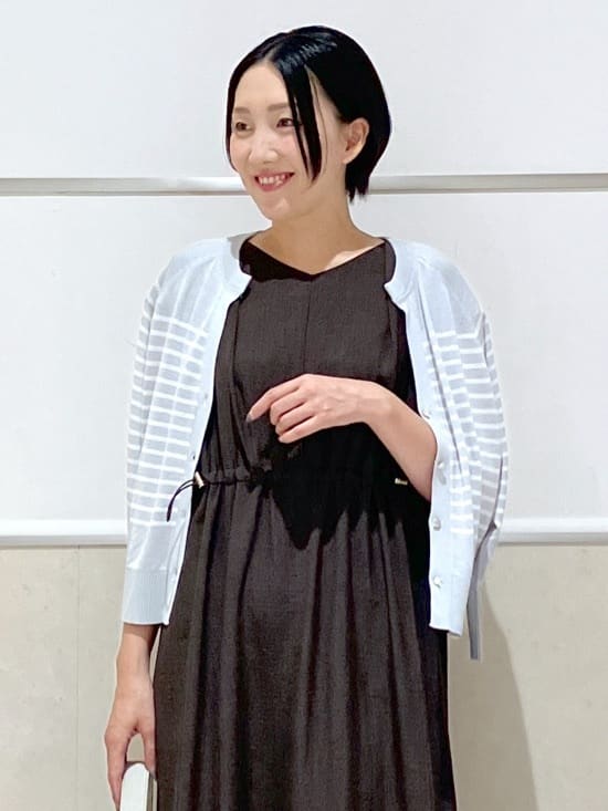 eriko さんの「Dessin｜【洗える】キーネックカーディガン」を使ったコーディネート