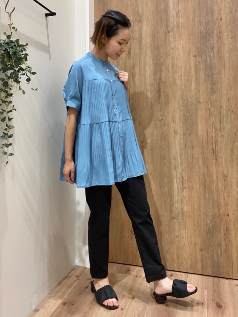 まなしぃさんの「grove｜【体型カバー】ラフに着たい　ティアードプリーツブラウス」を使ったコーディネート