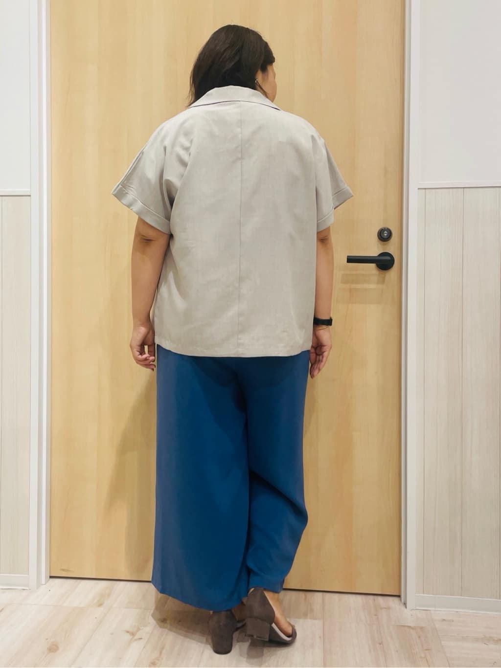 すーさんの「SHOO･LA･RUE｜【S-LL】さらりと着たい大人のための 麻調半袖ジャケット」を使ったコーディネート
