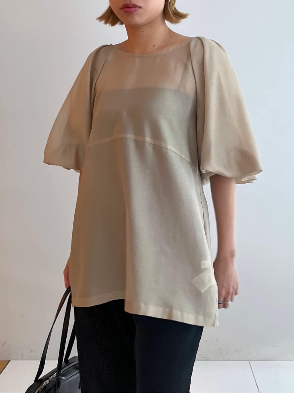Harukaさんの「INDIVI｜ボリュームスリーブブラウス」を使ったコーディネート