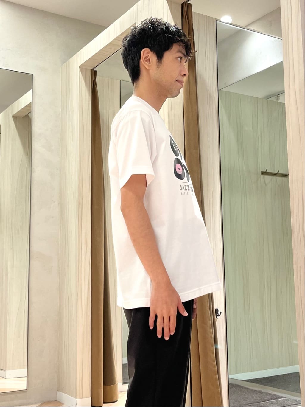 URAさんの「TAKEO KIKUCHI｜【COOL CITY WEAR】エアートール パンツ /接触冷感・通気性」を使ったコーディネート