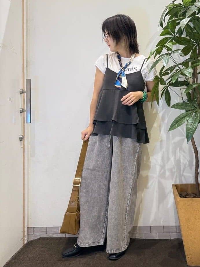 misakiさんの「SHOO･LA･RUE｜【S-LL/セットアップ可/ひんやり】女性らしさ溢れる ティアードキャミソール」を使ったコーディネート