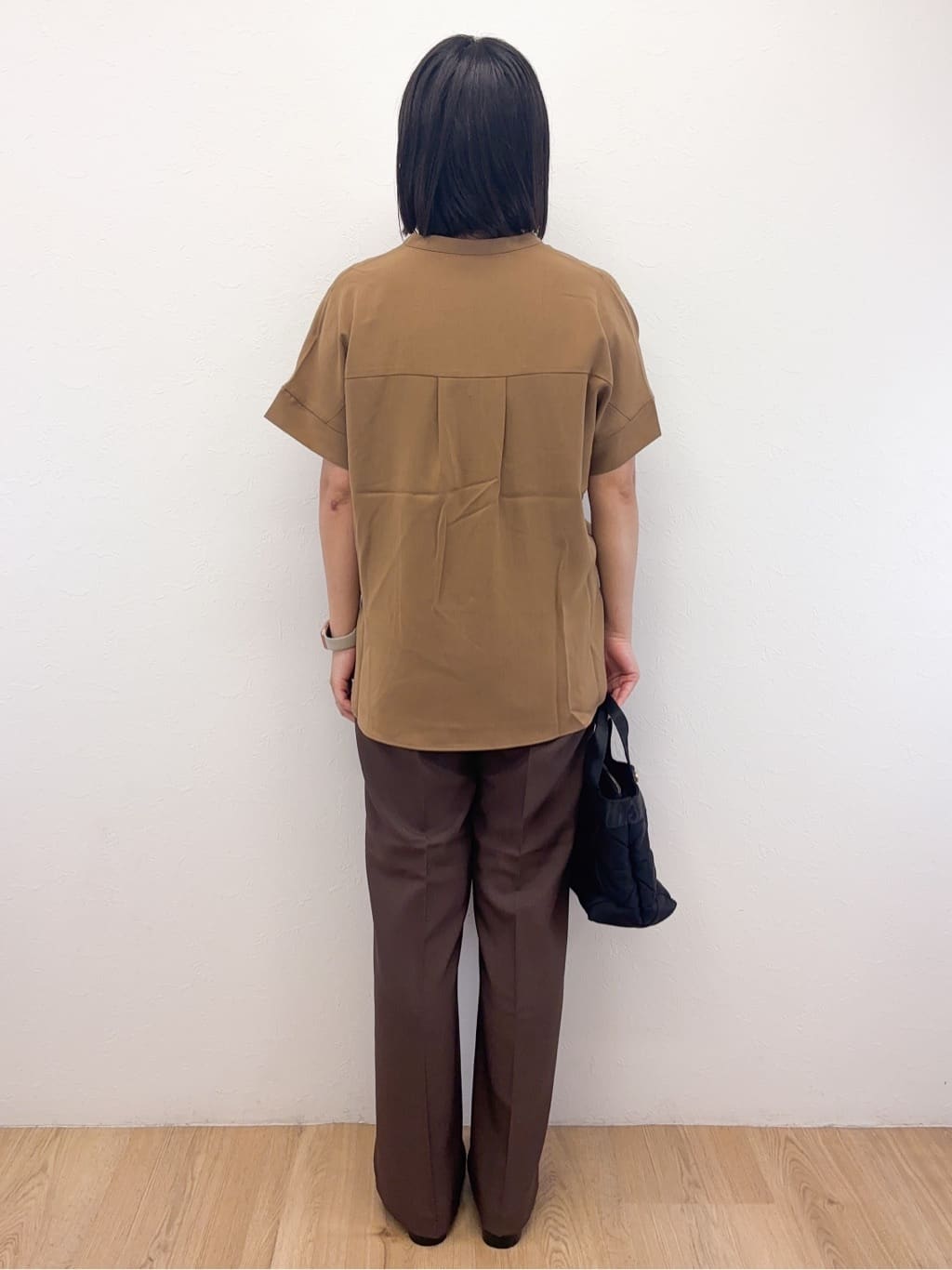 Takeさんの「OPAQUE.CLIP｜《5色展開／SS-LLサイズ》スキッパー金ボタンブラウス／セットアップ対応【防シワ／ストレッチ／洗濯」を使ったコーディネート
