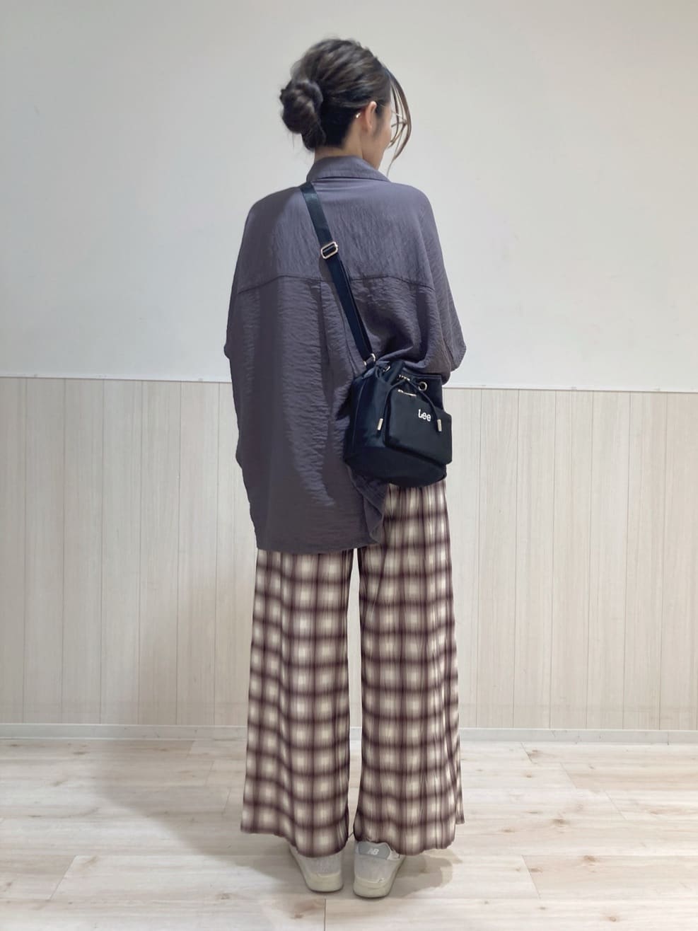 りょうちんさんの「SHOO･LA･RUE｜【洗える/S-LL/5分袖】1枚でも羽織としても。さらさらドレープシャツ」を使ったコーディネート