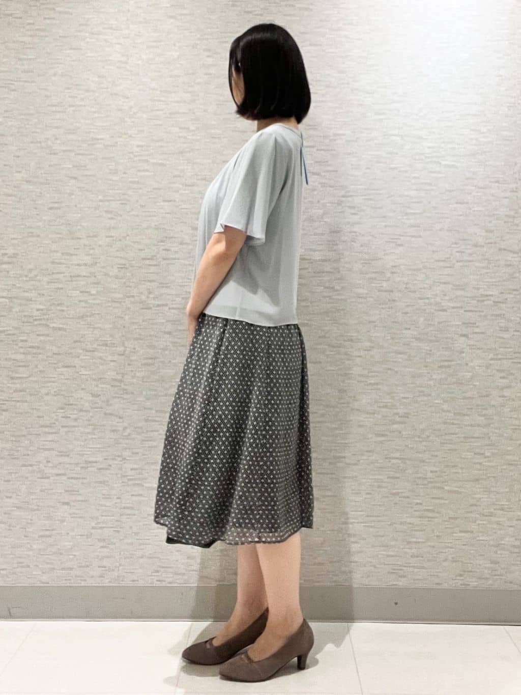 marikoさんの「Reflect｜【一枚着で着映え◎／ジャケットのインナーにも】フロント開きブラウス」を使ったコーディネート