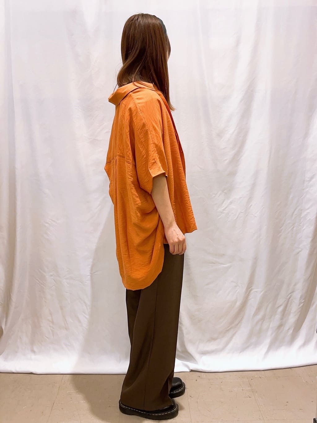 ゆっきーさんの「SHOO･LA･RUE｜【洗える/S-LL/5分袖】1枚でも羽織としても。さらさらドレープシャツ」を使ったコーディネート